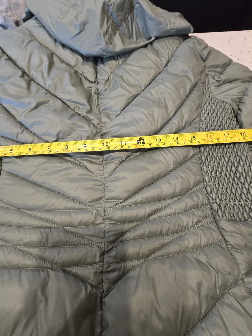Bernardo Olive Green Puffer Jacket Hooded Quilted Coat Women’s M - Picture 12 of 14